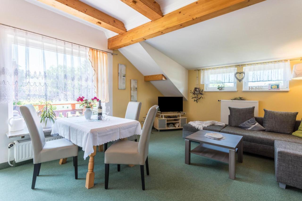 Fewo Im Gaestehaus Maximilian Eggelsberg Exteriör bild